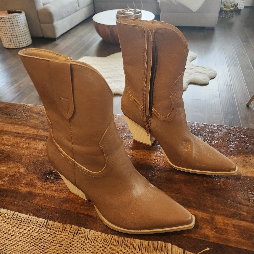 Oasis society booties